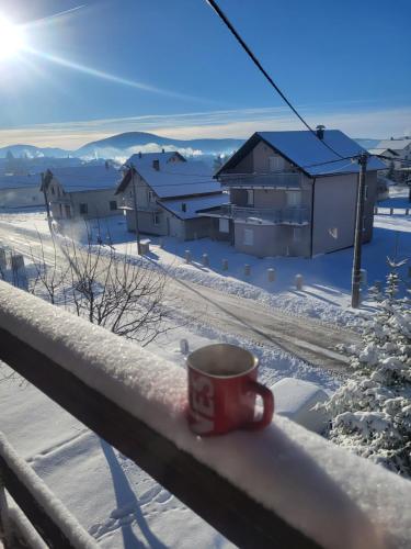 N&M Mountain Escape in 库普雷斯