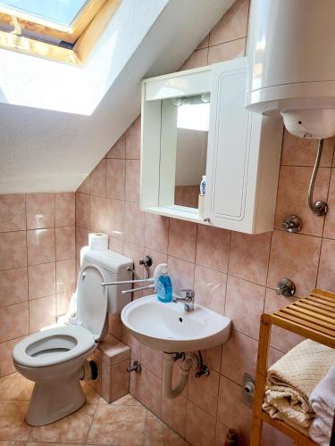 卫浴间, N&M Mountain Escape in 库普雷斯