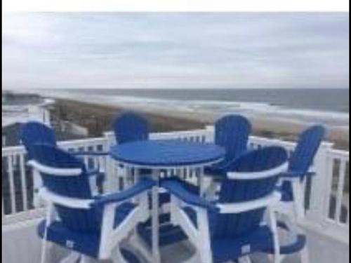 Exterior view, Welcome To Your Dream Vacation Rental In The Heart Of Peahala Park, Just Steps Away From The Pristin in Beach Haven (NJ)