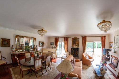 Instalações, Casa do Marmeleiro Guest House in Alcabideche