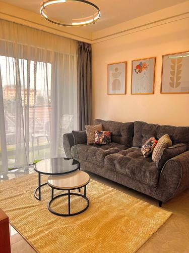 Alora homes Lavington in 中央商業區