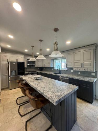 Skiing, Stocked Kitchen, 80in TV, Backyard, WD