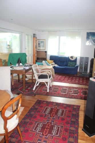 Beautiful 14 m2 room in 于伯斯托夫