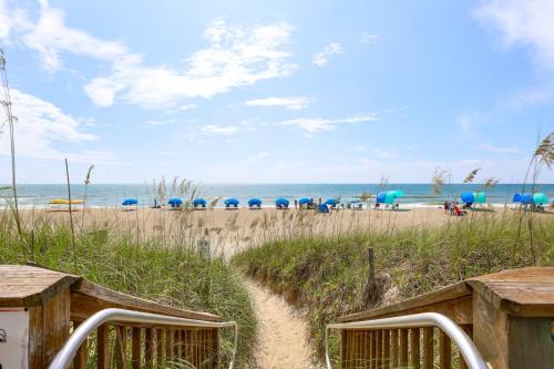 Carolina Beach Condo with Marina View, on Boardwalk