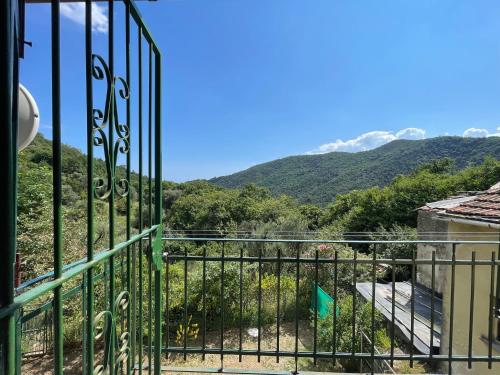 สภาพแวดล้อมโดยรอบ, A 2 Colli dal Mare in วารัสเซ