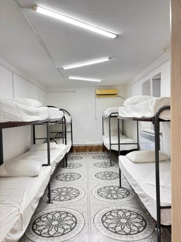Adeke Hostel in アティラピリー