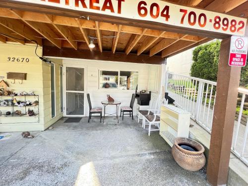 Guest Suite - Private Retreat - J-1