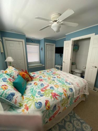 Exterior view, Welcome To Your Dream Vacation Rental In The Heart Of Peahala Park, Just Steps Away From The Pristin in Beach Haven (NJ)