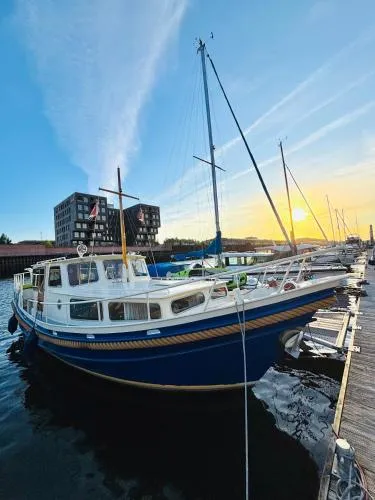 Holländisches Stahlboot in Bremen, Deutschland