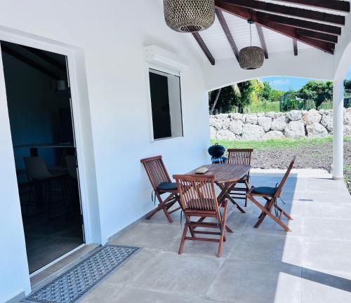 Villa Corail 2 Chambres lit King size in Le Moule