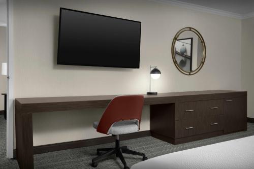 DoubleTree by Hilton San Diego Downtown - image 10