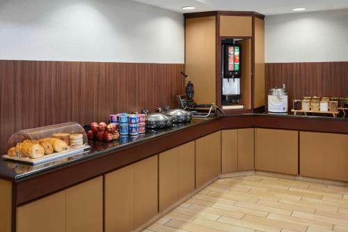 Fairfield Inn & Suites Cartersville - image 9