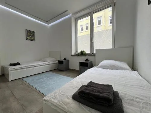 Nord-Apartment 9 I Erdgeschoss mit WLAN, Fußbodenheizung & Regendusche in Bremerhaven, Deutschland