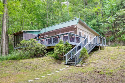 Pet-Friendly Philpott Lake Cabin Hiking and Boating