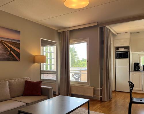 Peaceful Seaside Home - Sauna, Balcony, Wi-Fi, Helsinki (photo 10)