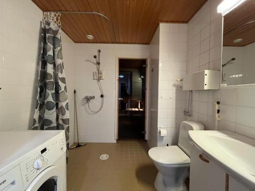 Peaceful Seaside Home - Sauna, Balcony, Wi-Fi, Helsinki (photo 6)