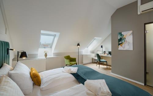 CHLOE Hotel Budapest - image 11