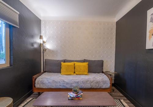 b side motel - image 5
