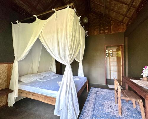 Alpas Siargao Room Type - Queen Room with Balcony