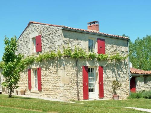 Charmante maison XVIIIème rénovée avec piscine et terrasse, proche rivière et pistes cyclables - FR-1-426-99 - Sainte-Gemme-la-Plaine