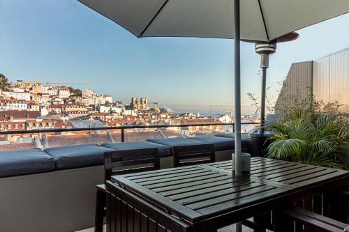 Duplex with Terrace, Comfort in Downtown Lisboa, Lisboa