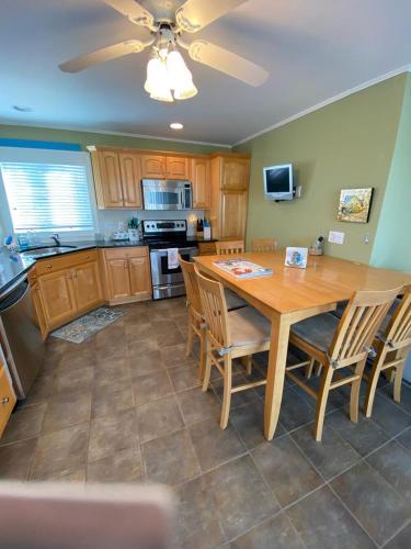 Exterior view, Welcome To Your Dream Vacation Rental In The Heart Of Peahala Park, Just Steps Away From The Pristin in Beach Haven (NJ)