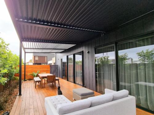 Luxury Fitzroy Beach Retreat in Fitzroy