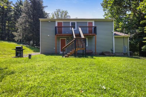 2 Bedroom Condo in Tannersville - 6 Minutes from Camelback Mountain in Tannersville