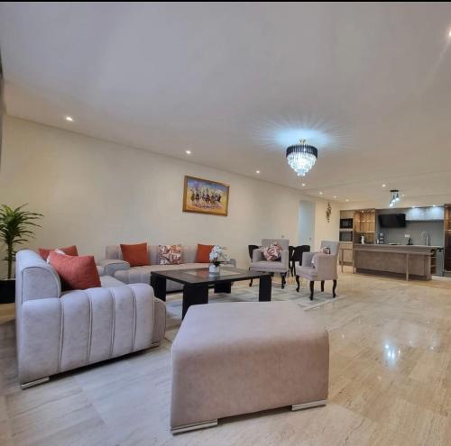 Modern gated apartment 2 bedroom 2 baths Beachside with pool, Casablanca (fotografie 9)