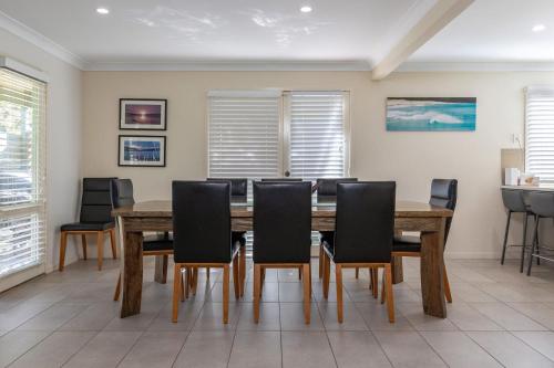 Amaroo Sunset Lodge in Smiths Lake