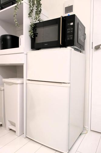 Kitchen, Cozy Nest Yokohama 横浜駅徒歩10分 Brand New Up to 4 Guests Kアリーナ in Fujidana