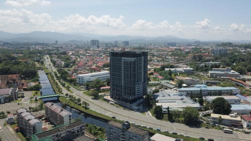 KWEN Vetro11 - Charm of KK City