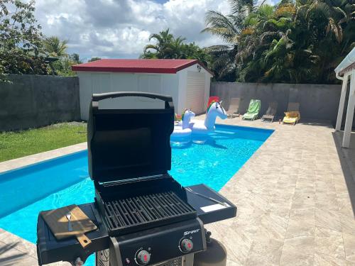 Instalaciones, Villa Loma in Sainte Rose