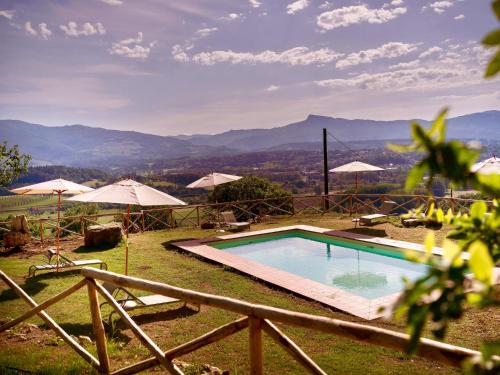 Villa in Tuscany with Heated Pool & Sports Court, Poppi (Foto 2)