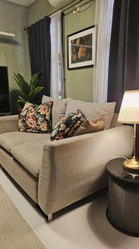 Cozy Home Deca Clark - Angeles / Clark