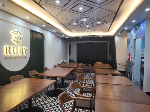 Hong Ngoc Hotel - 레스토랑
