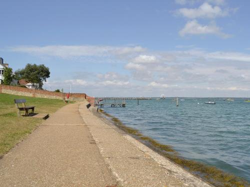 Hotellet från utsidan, Solent Cottage - Pqqu in West Wight