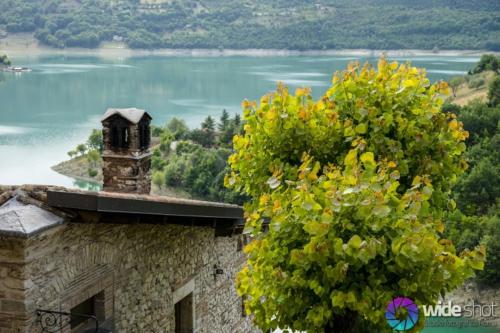 Apkārtne, Attico con Terrazza panoramica vista lago - LAKEHOLIDAY IT in Castel Di Tora