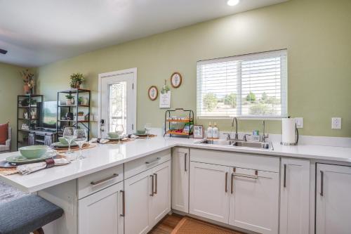 Panoramic View! Prescott Casita Near Mtns and Hiking in Chino Valley (AZ)