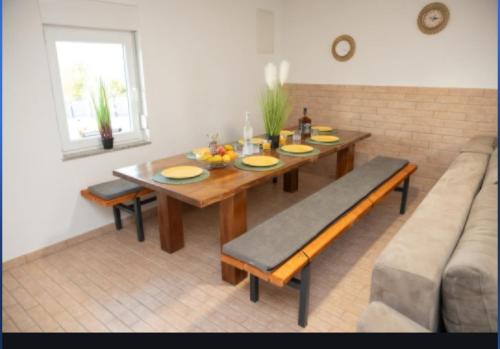 Villa Leona in Mali Ogradenik