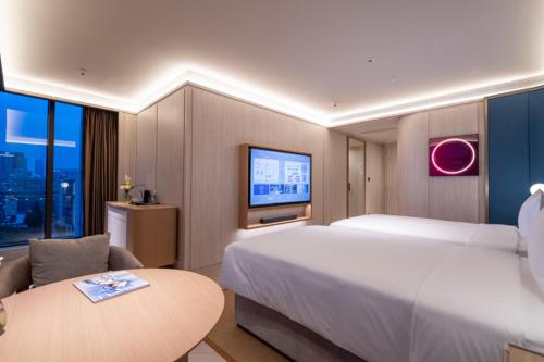 Shanghai Changfeng Business District Orange Crystal Hotel, Шанхай (фото 5)
