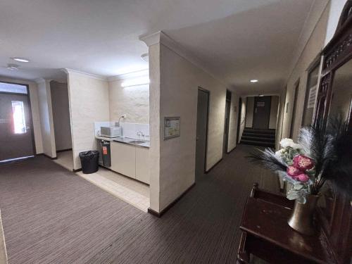 Entrada, Prince of Wales Hotel, Bunbury in Bunbury