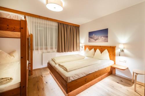 Apparthotel AlpenChalet Room Type - One-Bedroom Apartment (2 - 4 Adults)