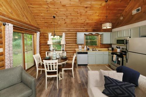 Grove Creek Cabin in Gatlinburg, USA