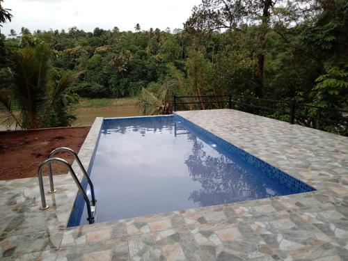 Kandy Blue, Kandy (fotografie 2)