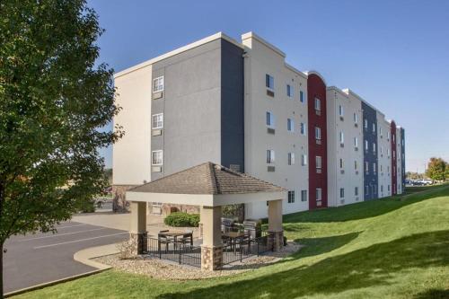Candlewood Suites Springfield By IHG – Springfield, IL