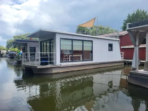 Hausboot Hafen2wo in Winsen, Deutschland