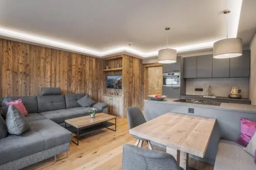 Premium Apartment Zentral by Alpine Host Helpers in Kirchberg in Tirol, Österreich