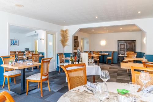 Logis Auberge Saint Thégonnec & son Restaurant 5