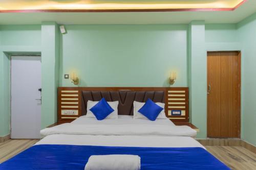 Hotel Galaxy in Angula